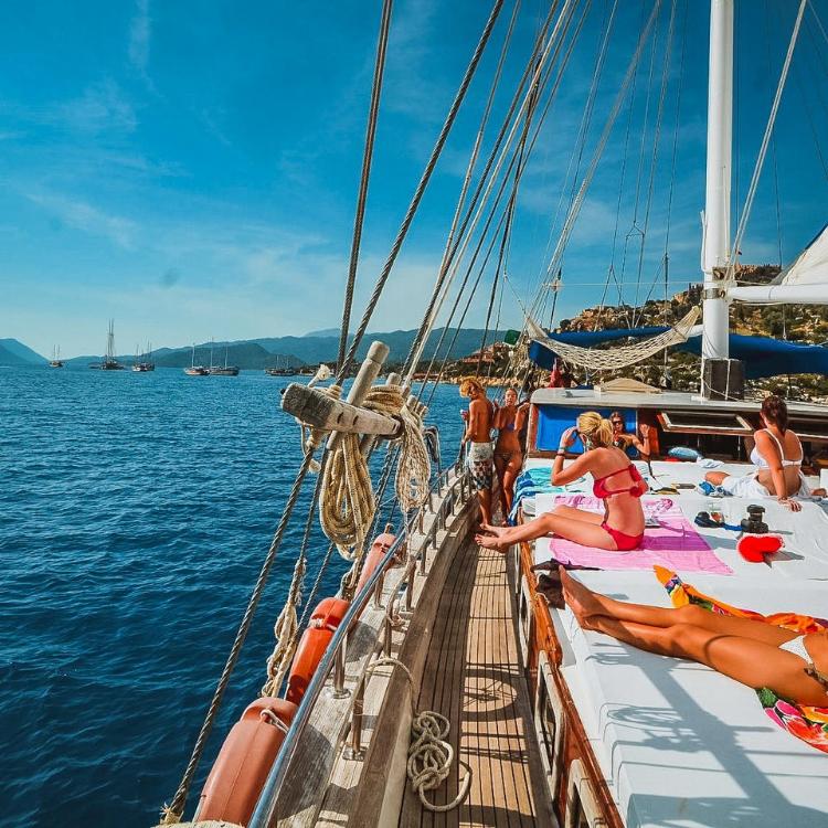 Didim Bootstour 2024: Entdecken Sie das Ägäische Meer mit täglichen Bootstouren vom Hafen Altinkum