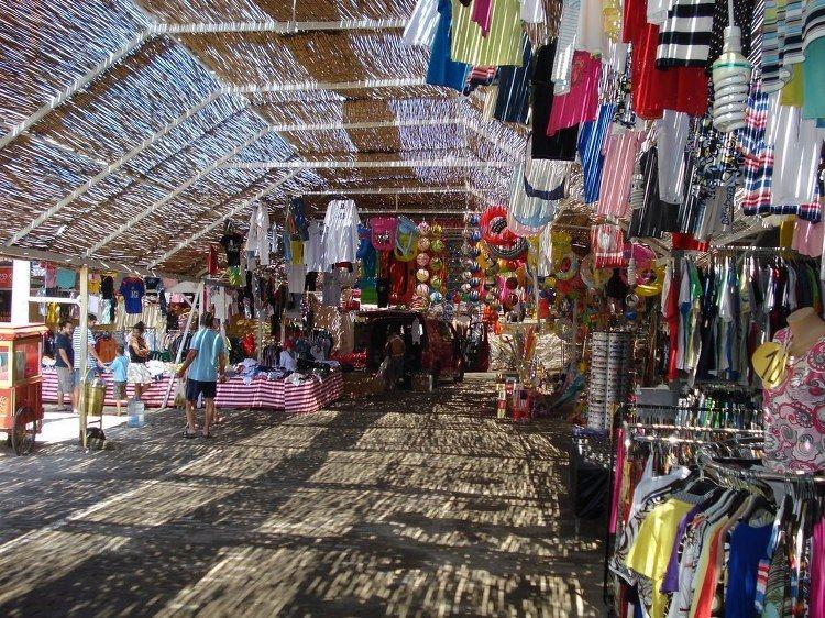 NOCNY TARG MAVIŞEHIR Z AKBUK